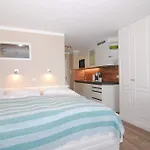 Metropol, Whg 299, Landseite