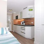 Metropol, Whg 299, Landseite